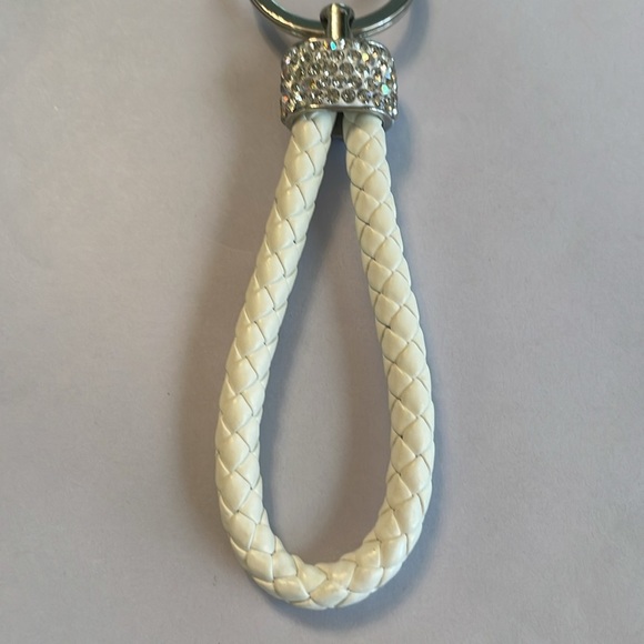 Elegant White Braided Wristlet Keychain 
w/Rhinestone Heel & Tassel -Unique NWT - Picture 8 of 14